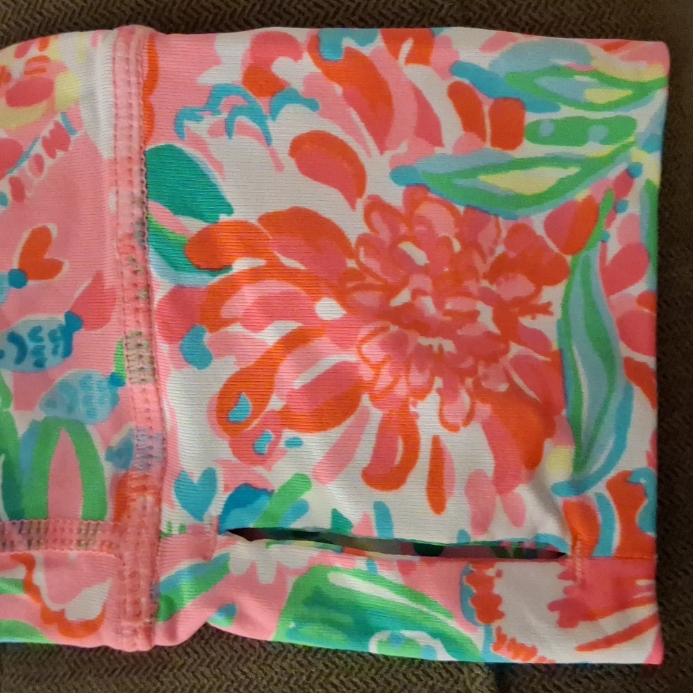 NWT- Lilly Pulitzer Marion Half-Zip Top UPF 50+, Medium - Picture 4 of 4